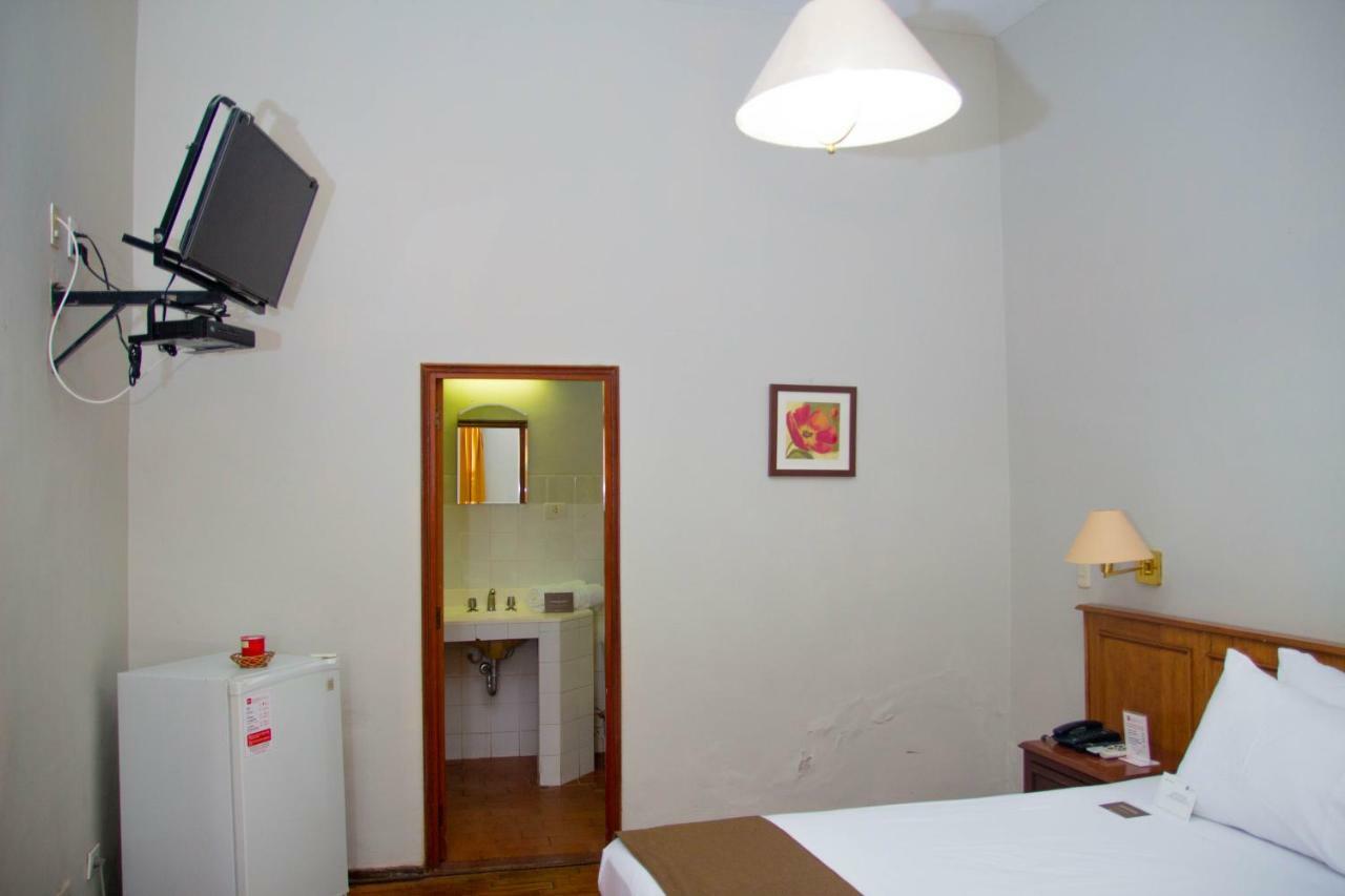 Dm Hoteles Mossone - Ика Екстериор снимка